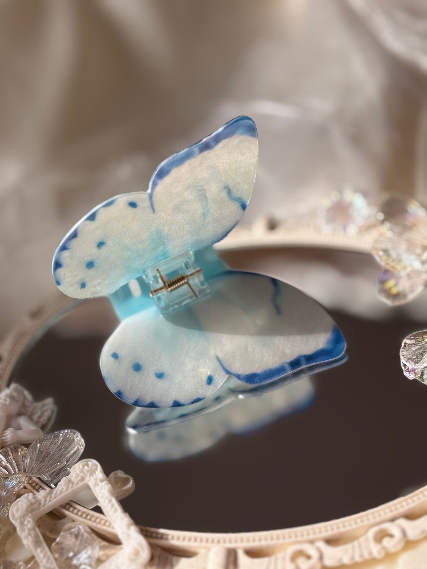 Butterfly Shark Hair Claw – Soft Yet Bold