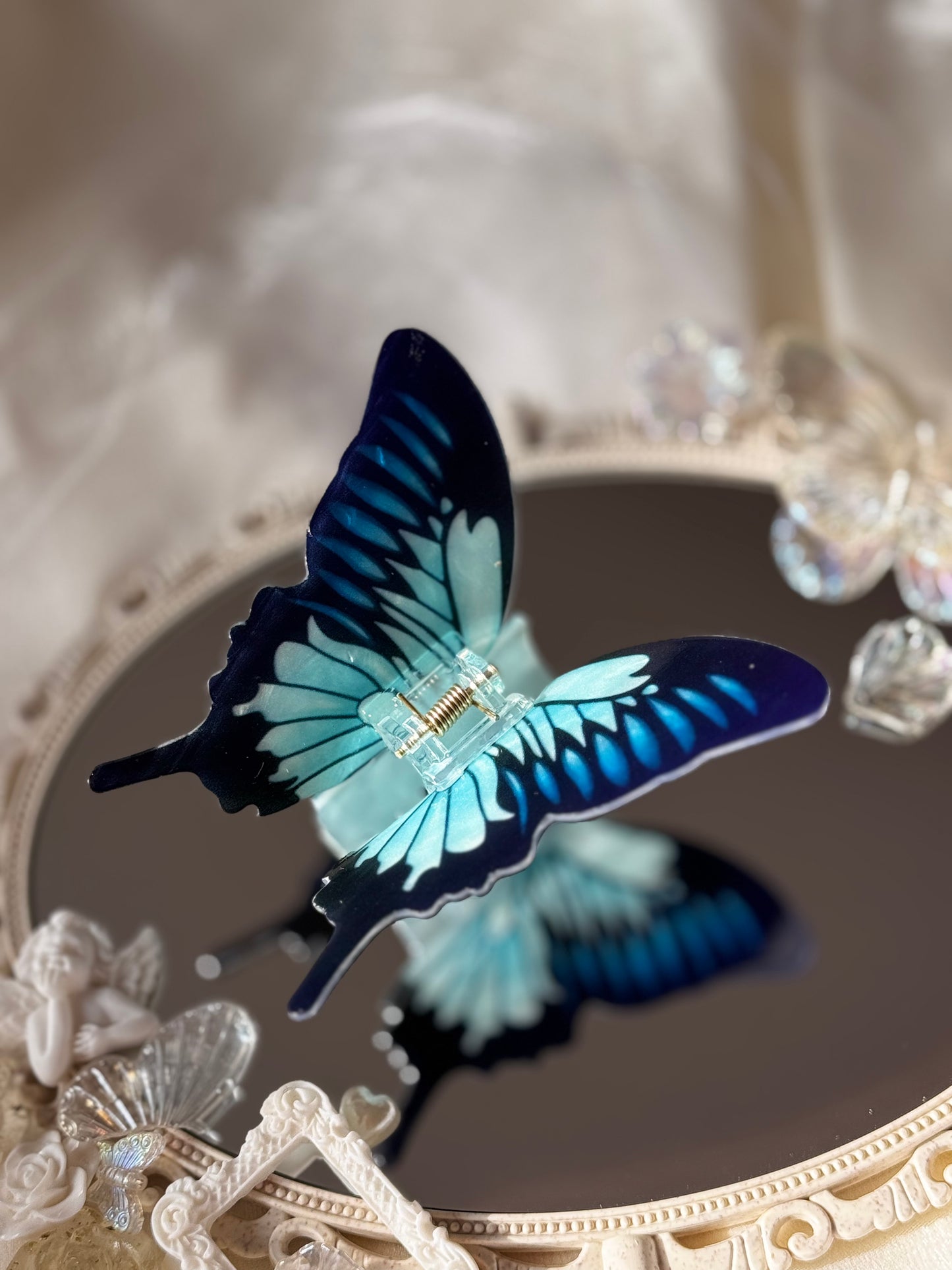 Butterfly Shark Hair Claw – Soft Yet Bold